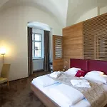 Hotel Altes Kloster Hainburg an der Donau