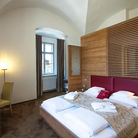 Hotell Altes Kloster Hainburg an der Donau