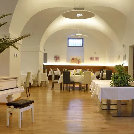 Altes Kloster Ξενοδοχείο Hainburg an der Donau