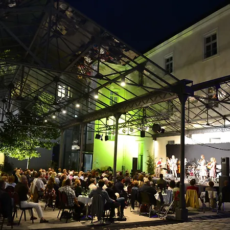Altes Kloster Hainburg an der Donau
