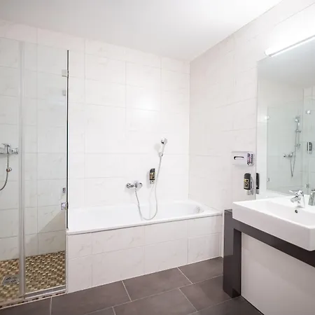Altes Kloster 4* هاينبرغ آن دير دوناو