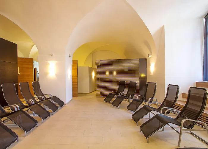 Altes Kloster 4* Hainburg an der Donau