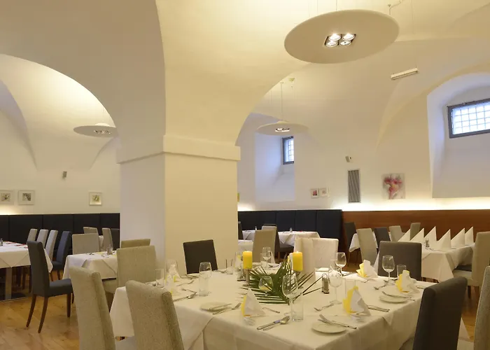 Altes Kloster Hotel Hainburg an der Donau