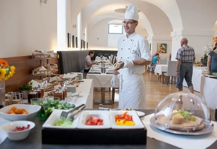 Altes Kloster Hainburg an der Donau